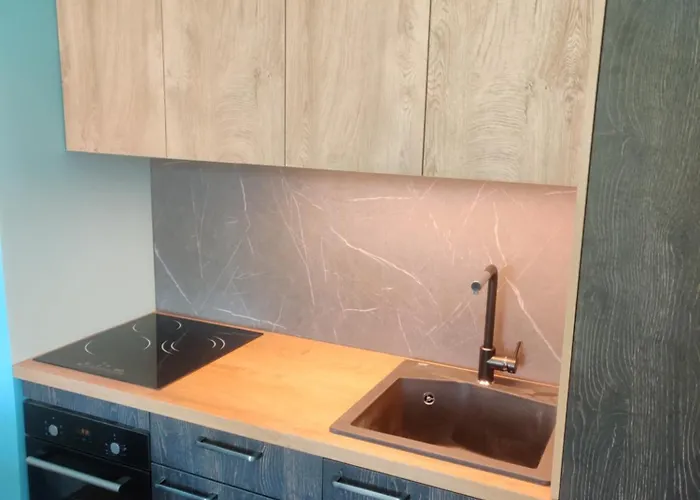 Saare Park 3* Liikuela